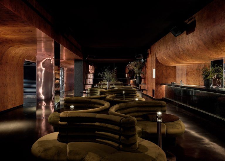 UNVEILED LOUNGE & CLUB – DẤU ẤN GIẢI TRÍ GIỮA TRỜI NEW YORK